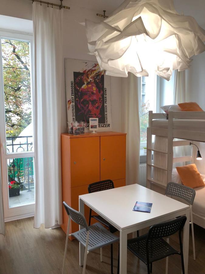 Vava Hostel Varsovie Extérieur photo